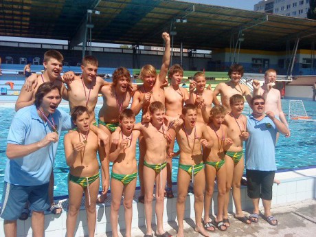 179114_478795038814098_1489437670_n